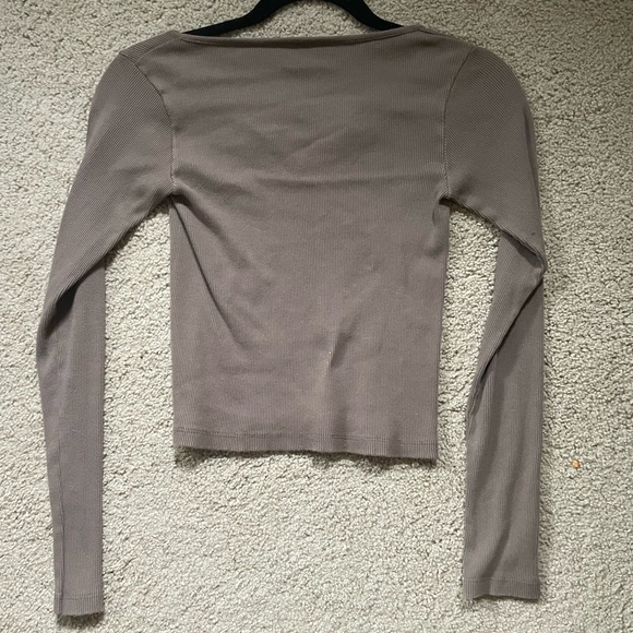 Brown top from Brandy Melville one size (fits small) - Picture 2 of 2